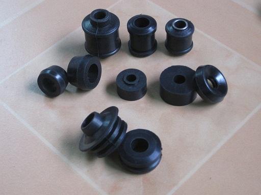 減震器制造痛點攻克，迪瓦橡膠隔離劑實現(xiàn)千次連續(xù)脫模